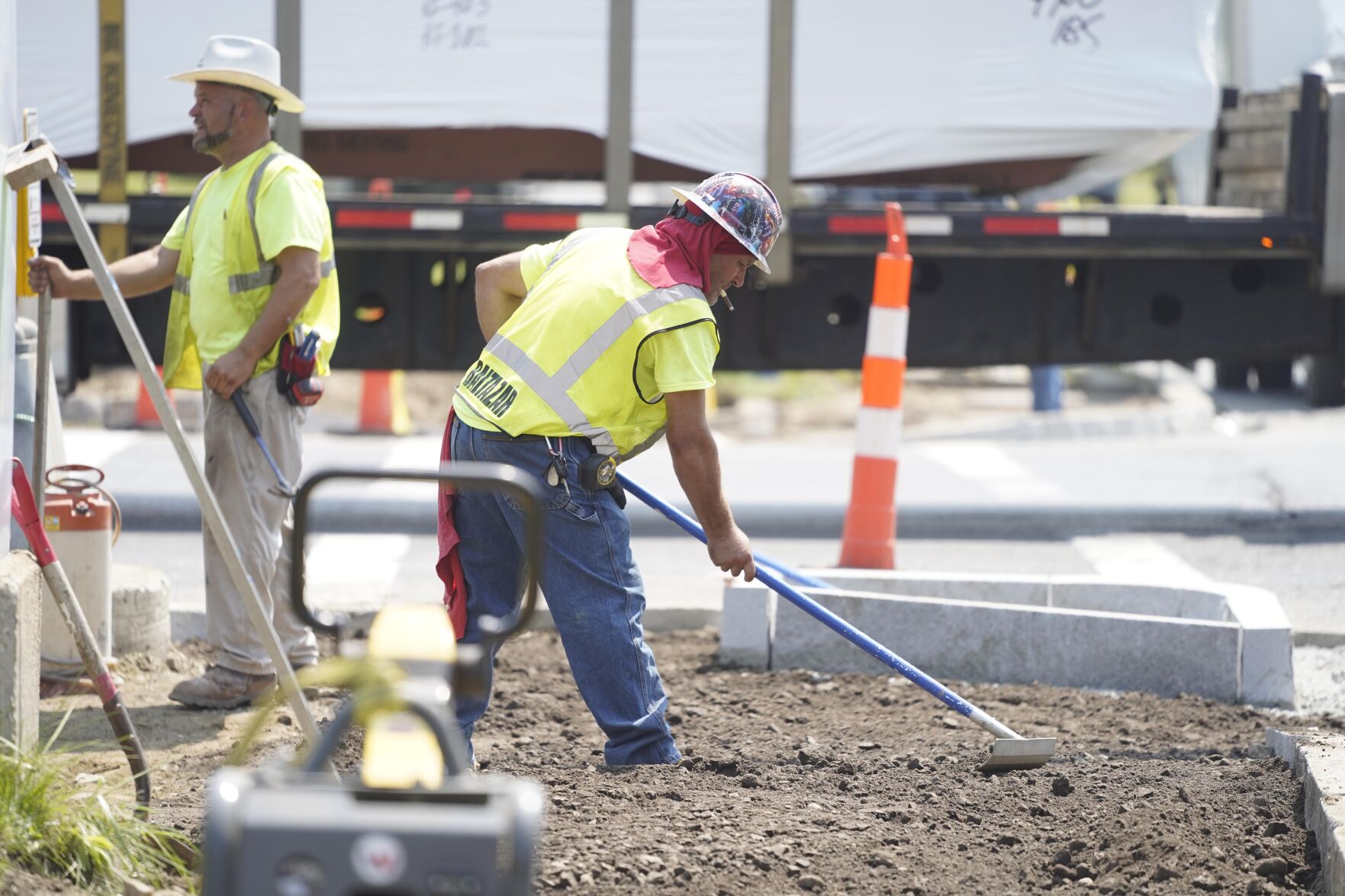 making new sidewalk in Lee